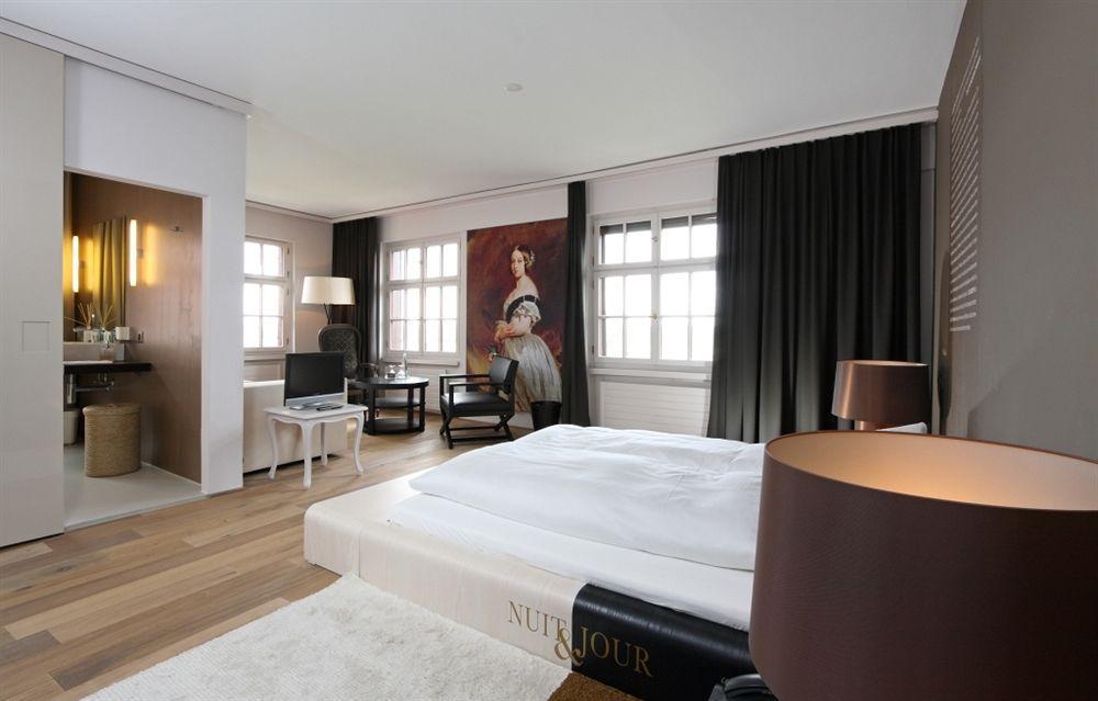 غوتليبن Gottlieber - Hotel Die Krone الغرفة الصورة